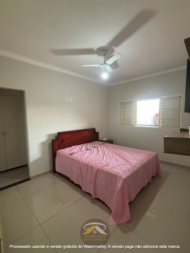 CASA FUNCIONAL PARA VENDA NO BAIRRO JARDIM SÃO BENTO