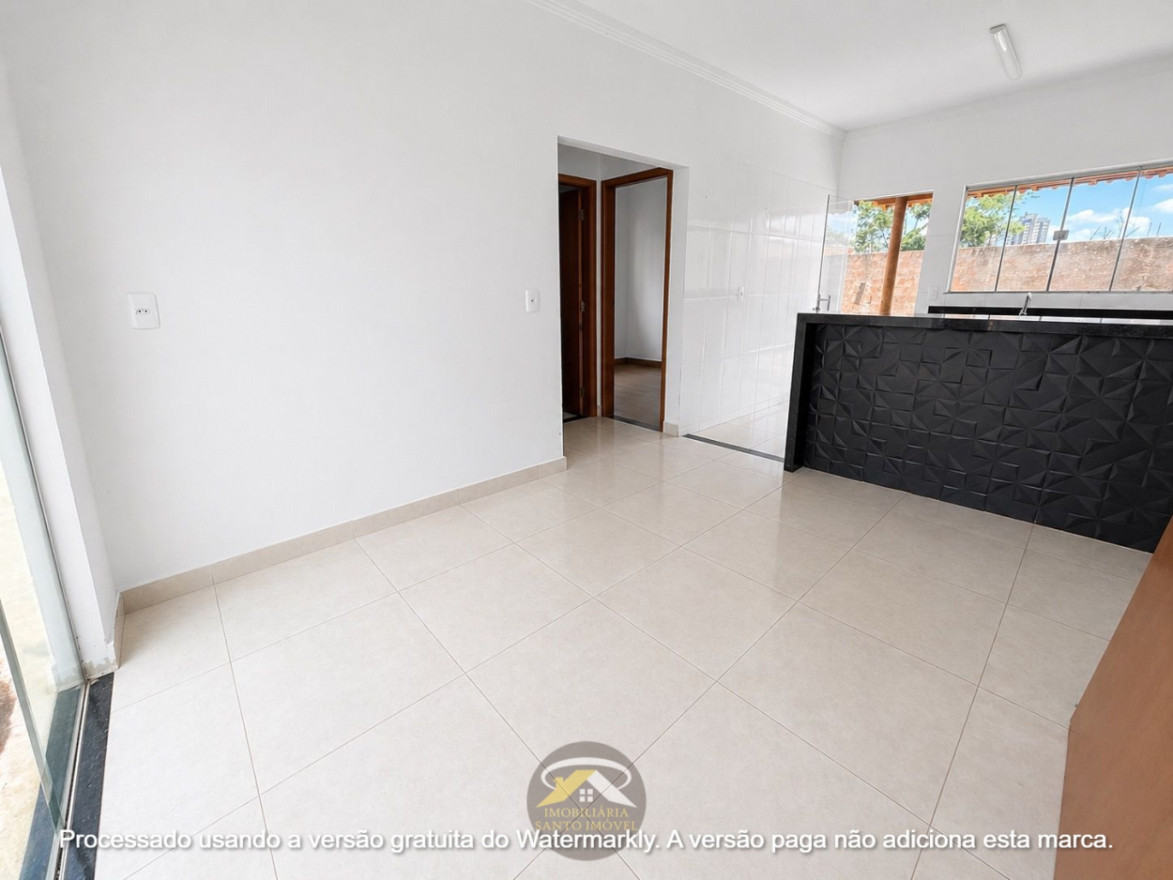 VENDE-SE CASA NO BAIRRO ONEIDA MENDES