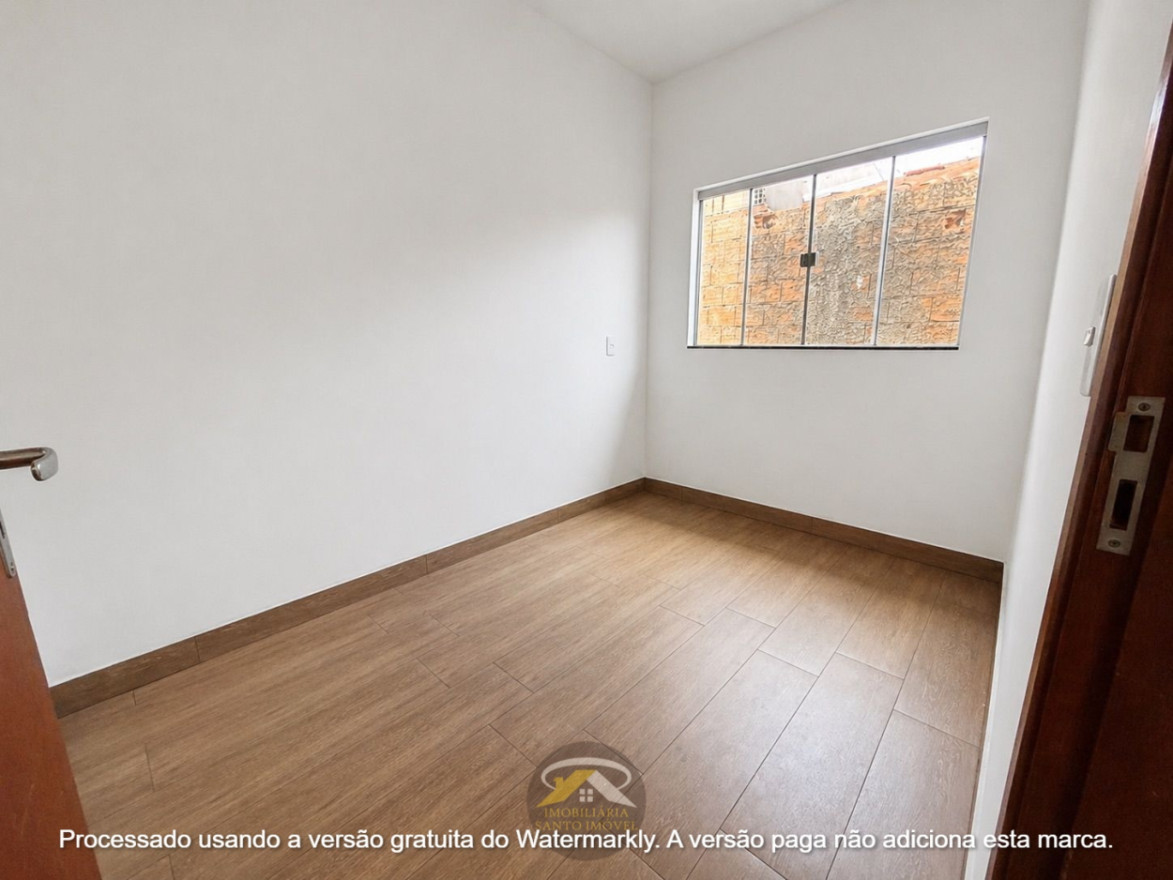 VENDE-SE CASA NO BAIRRO ONEIDA MENDES