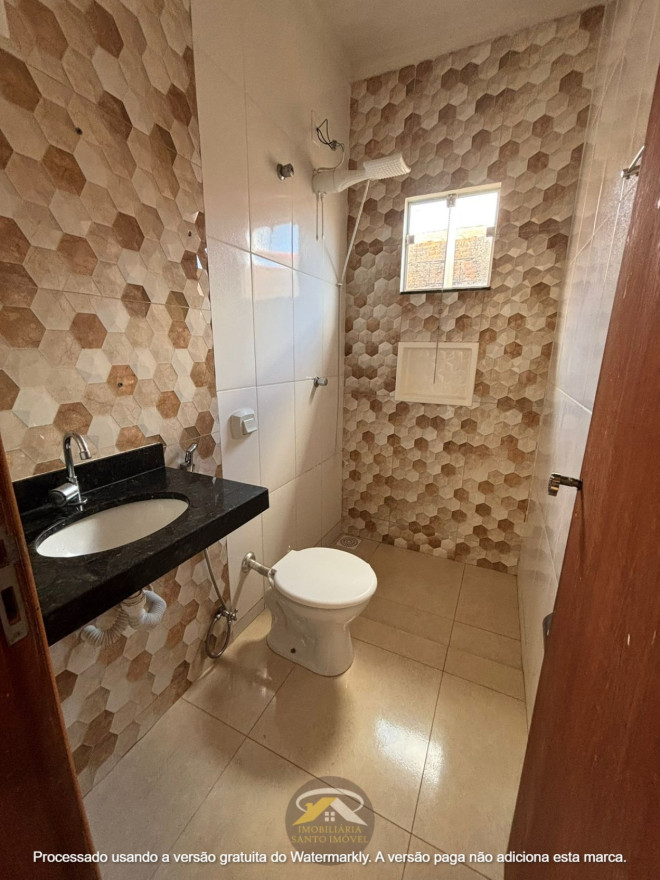 VENDE-SE CASA NO BAIRRO ONEIDA MENDES