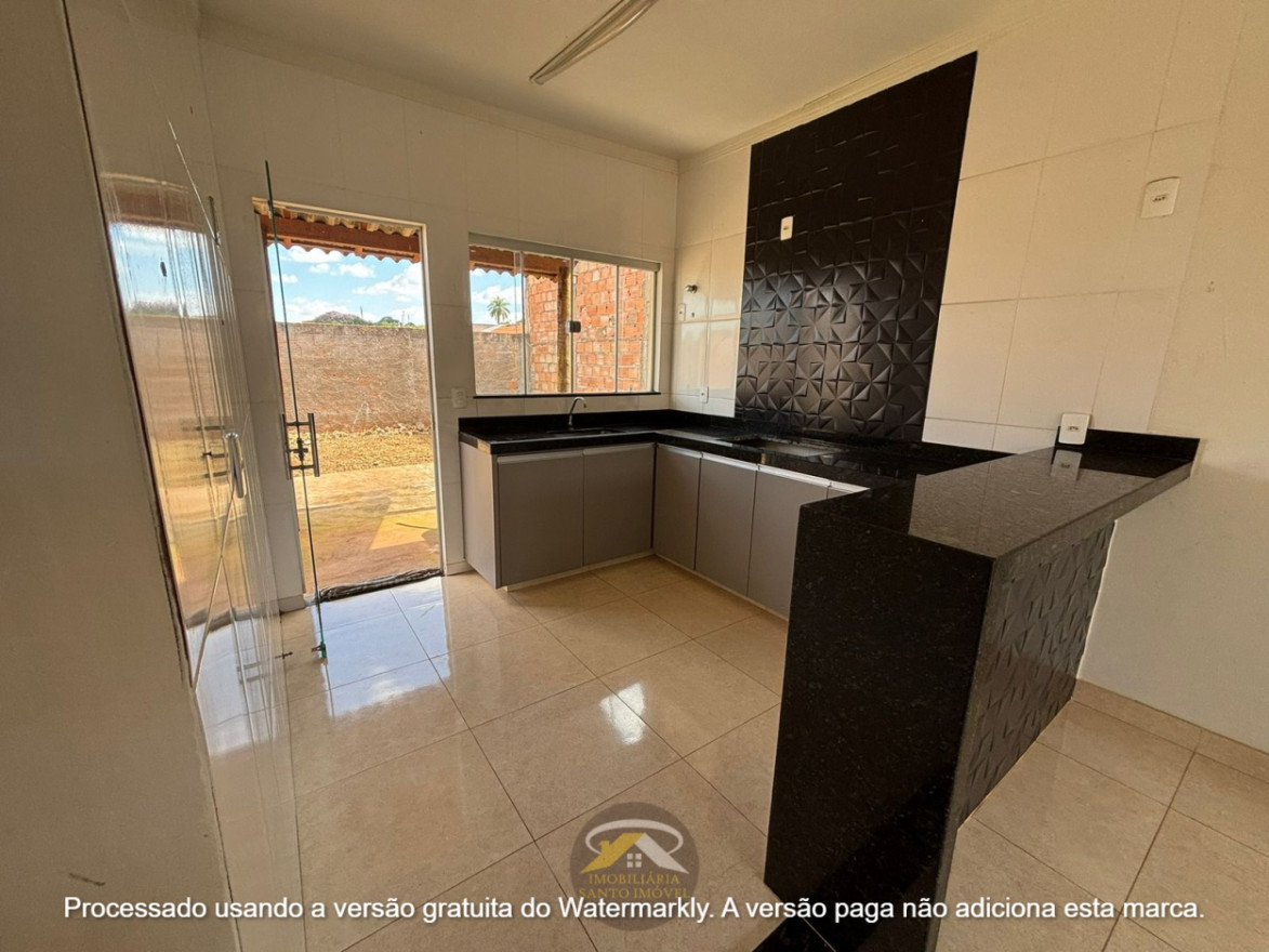 VENDE-SE CASA NO BAIRRO ONEIDA MENDES